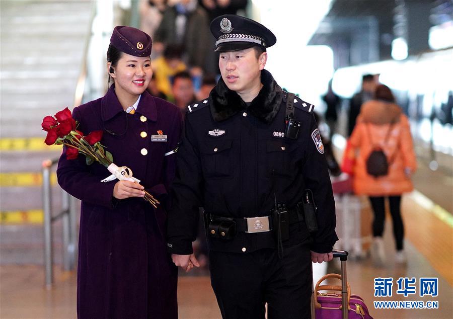 魅力风采专业镜头表现力十足诠释高级质感K8凯发登录METCN模特叶贤展现时尚(图1)